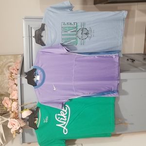 NWT Nike tshirt bundle, size Medium (3 shirts)